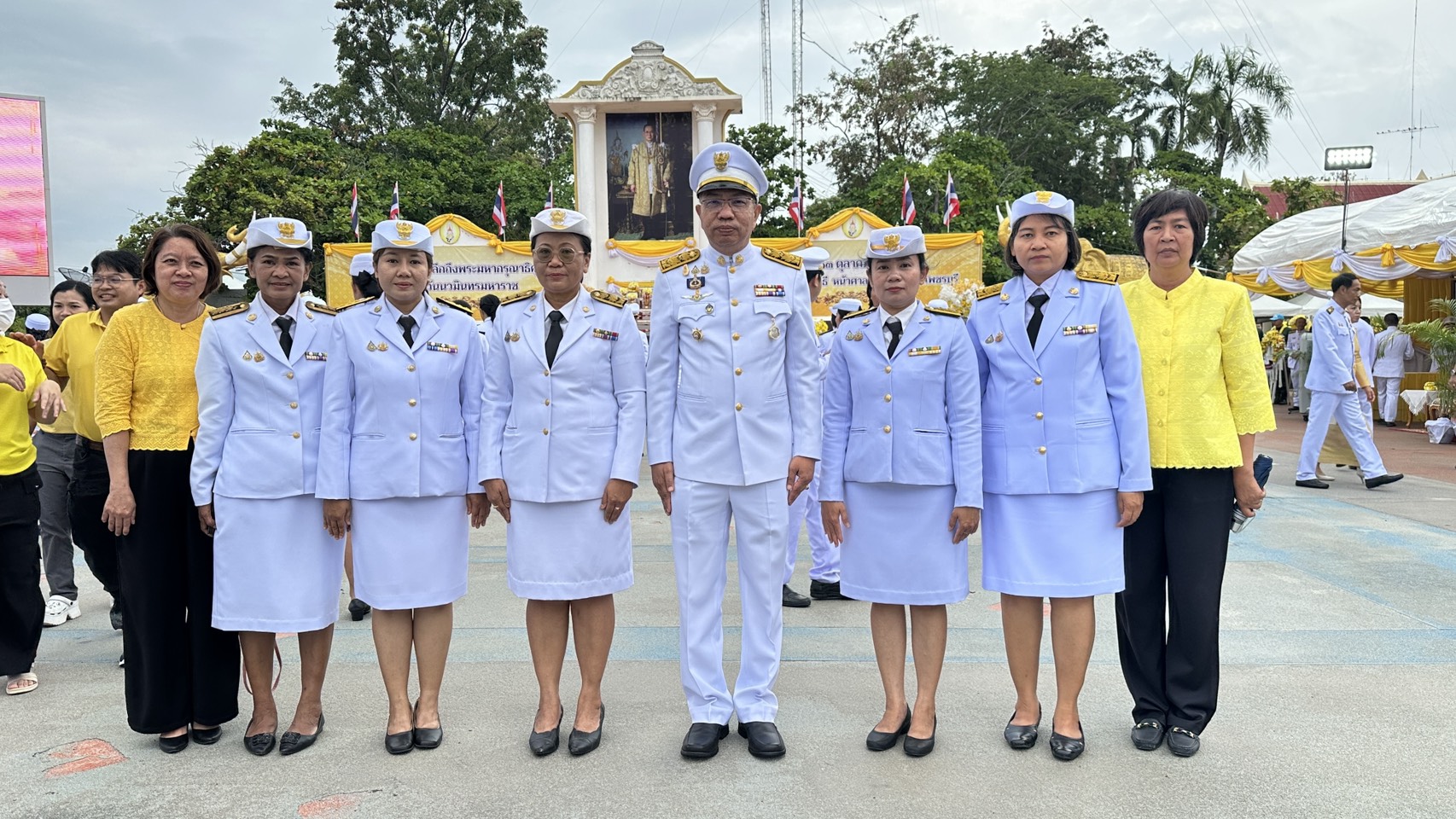 พช.เพชรบุรี>>>ร่วมกิจกรรมเนื่องในวันนวมินทรมหาราช